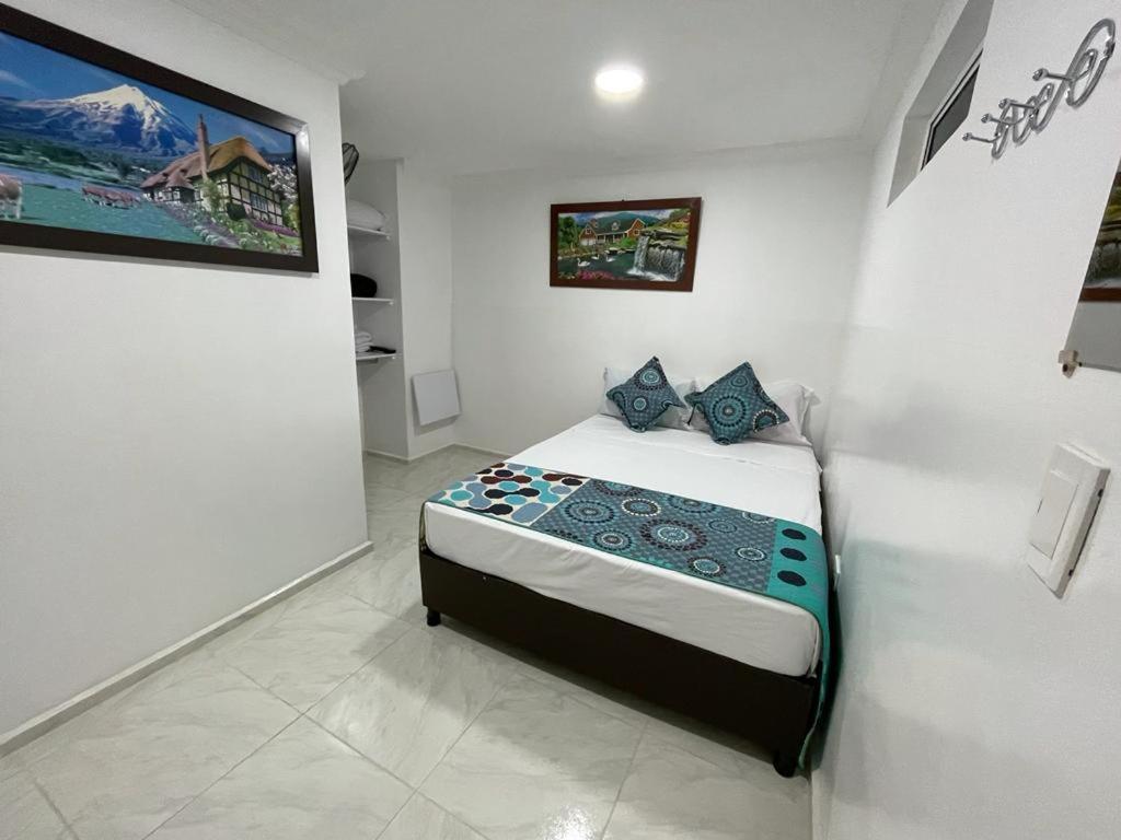Hotel Eterna Primavera Medellin Exterior photo
